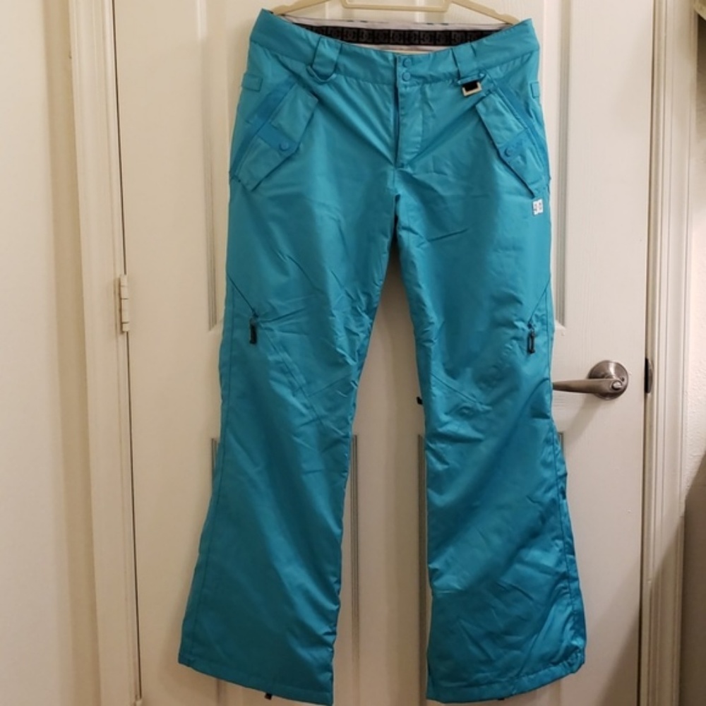 DC snowboard pants